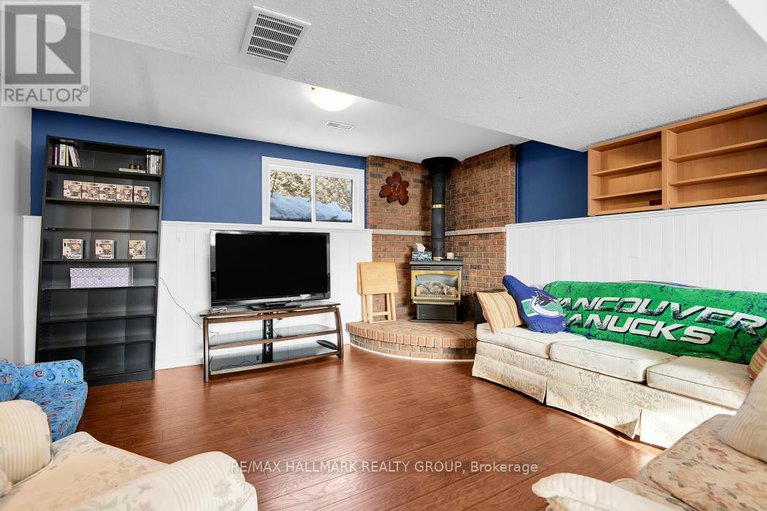 29304651/79-bourdeau-crescent/embrun/russell/ontario/K0A1W0_25