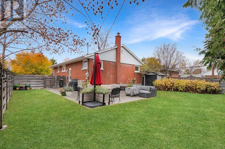 29075459/2077-lemay-crescent/elmvale-acresurbandale/ottawa/ontario/K1G2X5_28