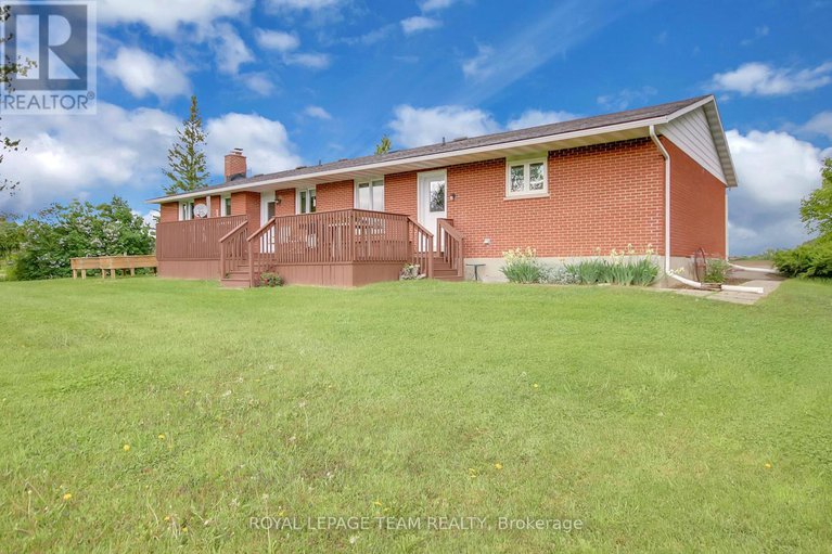 28394821/6022-third-line-road-n/rideau-twp-w-of-hwy-16-north-of-reg-rd-6/ottawa/ontario/K0A2T0_49