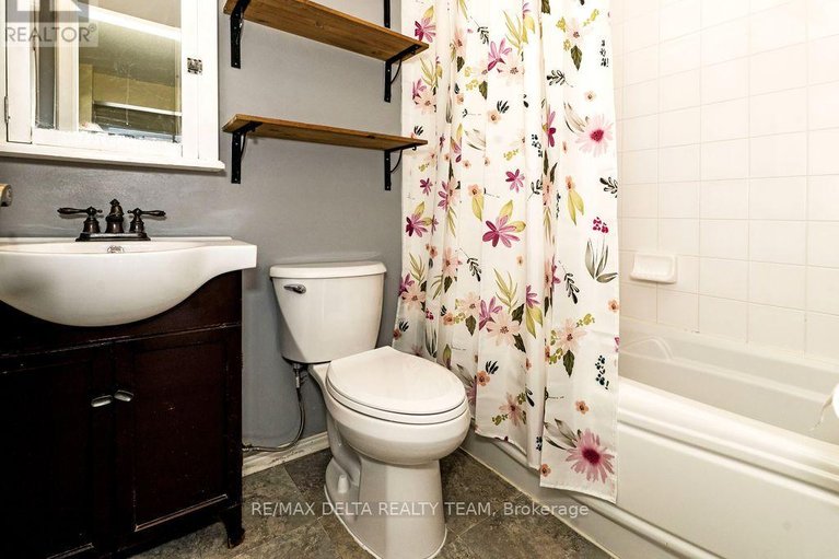 29179662/3024-fairlea-crescent/heron-gateindustrial-park/ottawa/ontario/K1V8T7_40