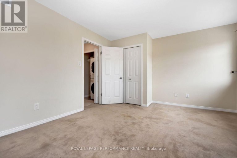 29322609/125-windswept-private/riverside-southgloucester-glen/ottawa/ontario/K1V0Z4_32