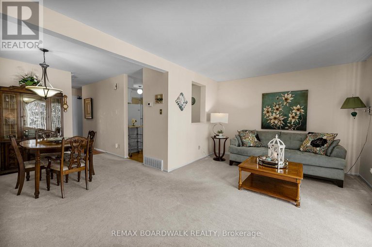 29296508/402-sandhamn-private/hunt-club-parkgreenboro/ottawa/ontario/K1T2Y9_9