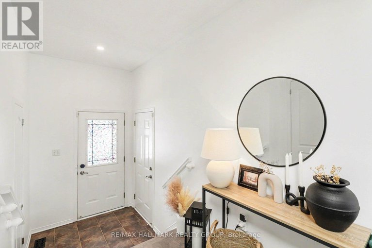 29437626/2229-brockstone-crescent/avalon-east/ottawa/ontario/K4A4V5_8