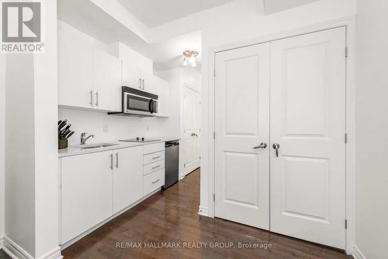 29052928/103-429-kent-street/ottawa-centre/ottawa/ontario/K2P1B5_15