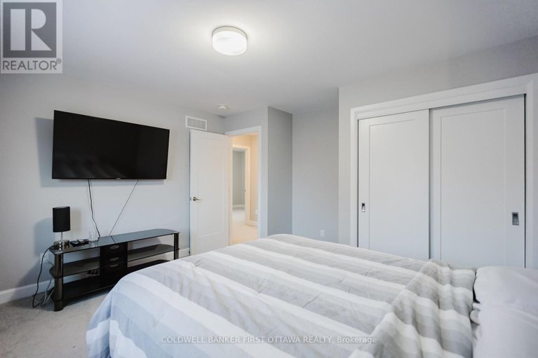 29363800/896-sendero-way/remainder-of-stittsville-area/ottawa/ontario/K2S2W8_34