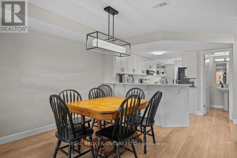 29093089/10-293-aquaview-drive/avalon-east/ottawa/ontario/K4A0B6_8