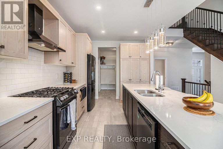 29616175/107-rallidale-street/blossom-parkkemp-parkfindlay-creek/ottawa/ontario/K1X0G7_13