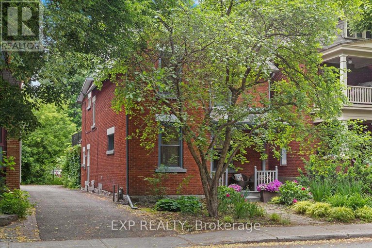 28588521/107-stanley-avenue/new-edinburgh/ottawa/ontario/K1M1N8_1
