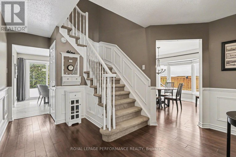 29390511/1606-westport-crescent/chateauneuf/ottawa/ontario/K1C6C8_3