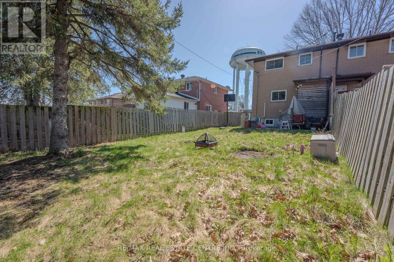 29227015/231-perth-street/brockville/brockville/ontario/K6V5E7_24