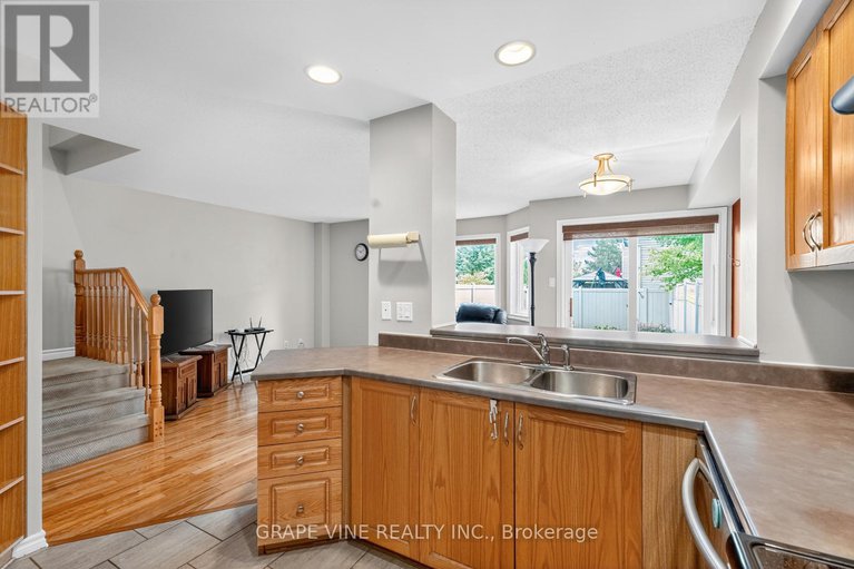 28976000/16-cedar-valley-drive/bridlewood/ottawa/ontario/K2M2Y5_17