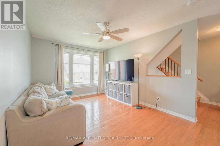 28581367/243-monterey-drive/leslie-park/ottawa/ontario/K2H7B1_4