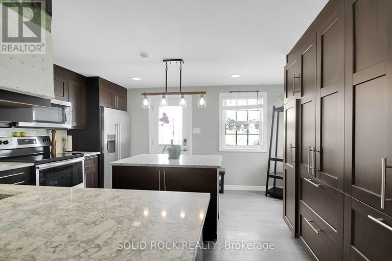 28485152/7312-bank-street/osgoode-twp-south-of-reg-rd-6/ottawa/ontario/K0A2P0_15