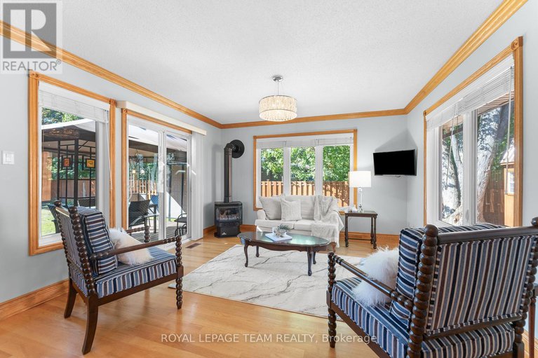 28943825/1-stillwater-drive/crystal-beach/ottawa/ontario/K2H5J9_14