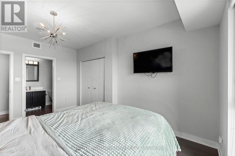 29229044/1307-40-nepean-street/ottawa-centre/ottawa/ontario/K2P0X4_25