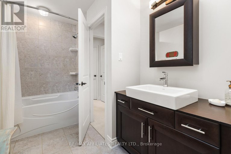 28533251/71-mill-street/carleton-place/carleton-place/ontario/K7C1T6_35