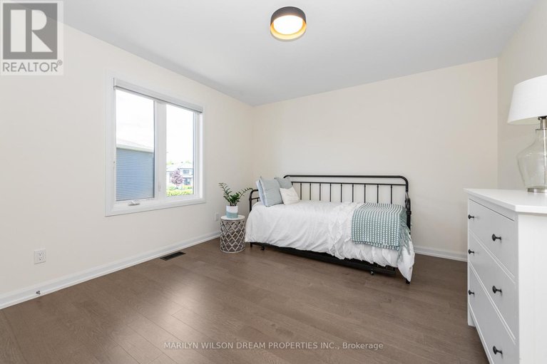 28808790/228-onyx-crescent/town-of-rockland/clarence-rockland/ontario/K4K0H5_32