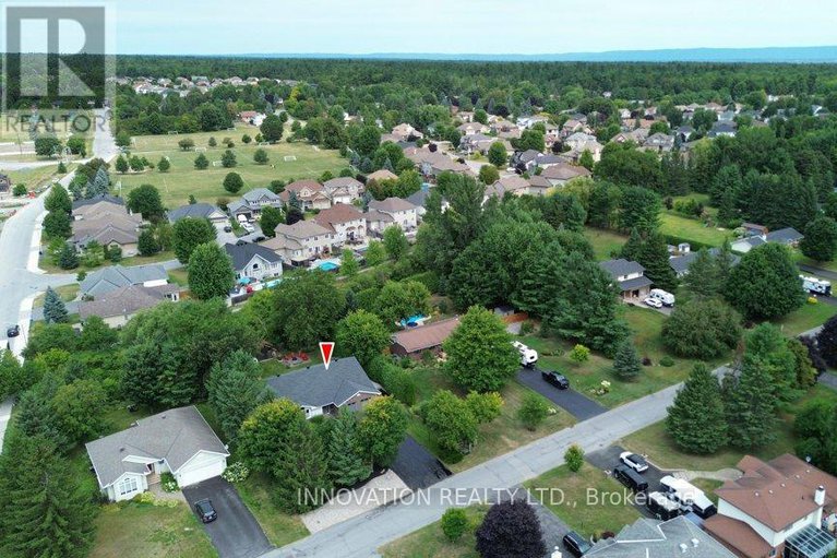 28831578/107-cavanagh-drive/carp/ottawa/ontario/K0A1L0_43