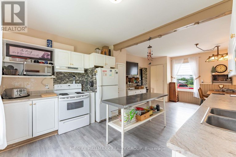 28683667/21580-seven-hills-road/north-glengarry-lochiel-twp/north-glengarry/ontario/K0B1R0_20