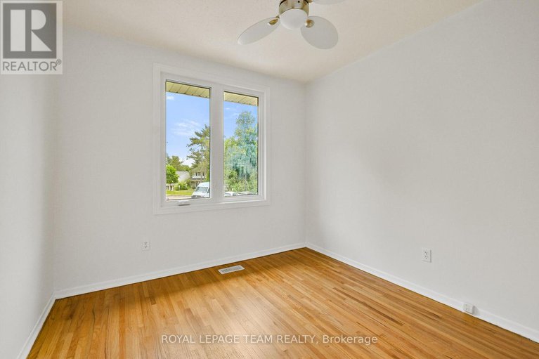 28541057/803-provost-drive/riverside-park-south/ottawa/ontario/K1V6X5_31