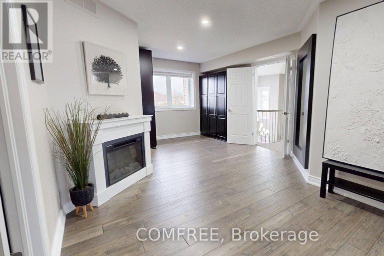 29132949/70-wilderness-way/stittsville-north/ottawa/ontario/K2S2E3_16