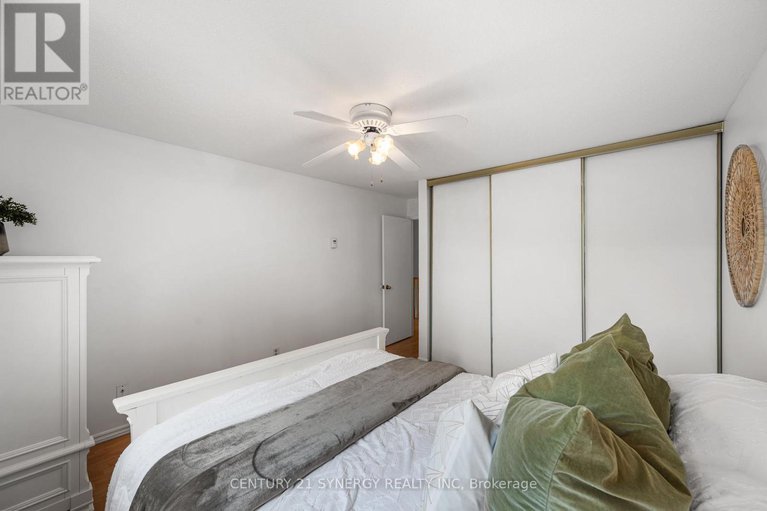 28457623/8-400-fenerty-court/katimavik/ottawa/ontario/K2L3A9_29