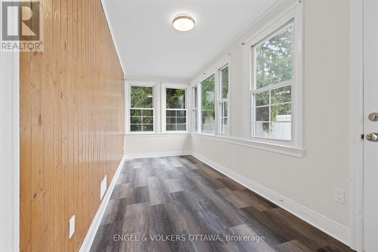 28349600/1960-alta-vista-drive/faircrest-heights/ottawa/ontario/K1H7K8_9
