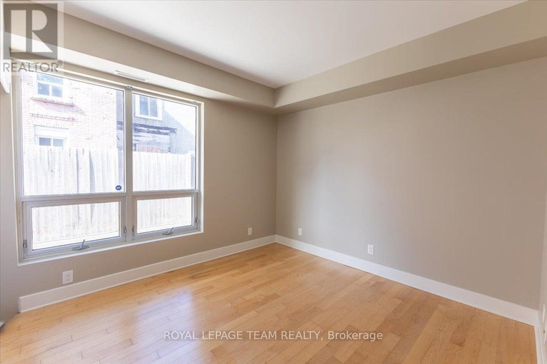 29565289/9-balsam-street/west-centre-town/ottawa/ontario/K1R7K6_18