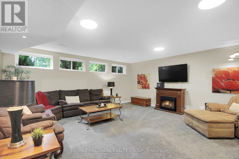 29053076/13-beechgrove-gardens/stittsville-south/ottawa/ontario/K2S1W5_41