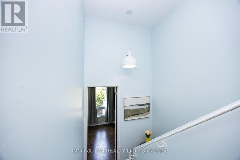 28478550/44-35-bering-court/katimavik/ottawa/ontario/K2L2B8_31