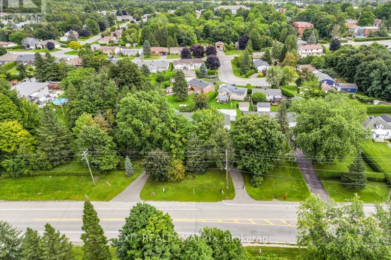 28821012/5765-highway-34-road/vankleek-hill/champlain/ontario/K0B1R0_35