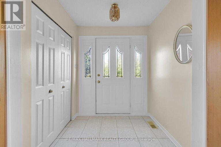 28995965/1396-larose-avenue/carlington/ottawa/ontario/K1Z7X7_2