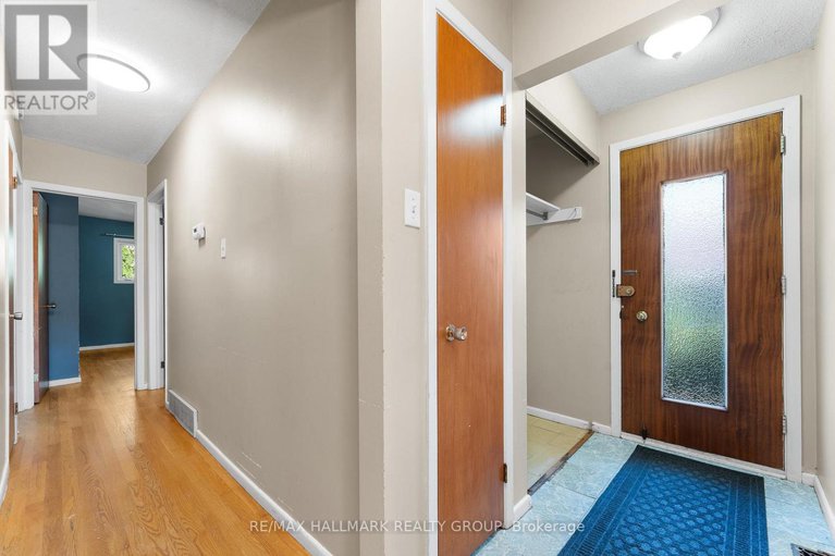 28943105/2437-tupper-avenue/hawthorne-meadows/ottawa/ontario/K1G1G6_11
