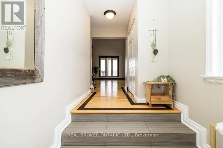 29602839/1916-drummond-concession-7-road/drummond-n-elmsley-drummond-twp/drummondnorth-elmsley/ontario/K7H3C6_8