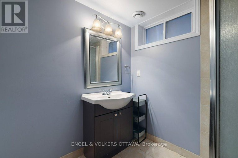 28561500/919-bermuda-avenue/carson-meadows/ottawa/ontario/K1K0V8_27