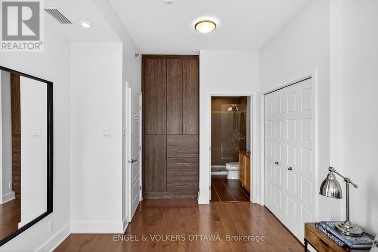 29240373/802-300c-lett-street/west-centre-town/ottawa/ontario/K1R0A8_26