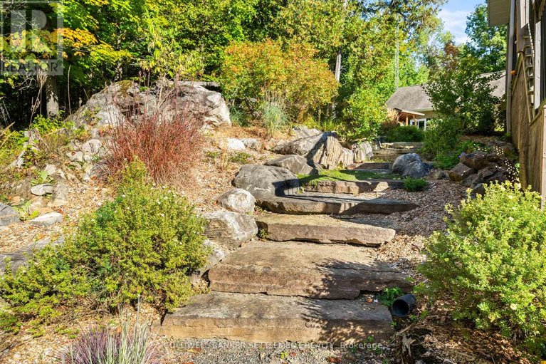 29662330/3124-mcdonalds-corners-road-road/lanark-highlands-dalhousie-twp/lanark-highlands/ontario/K0G1K0_42