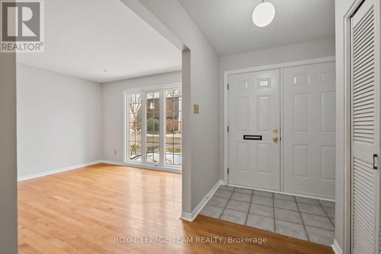 29531002/87-386-kintyre-private/carleton-square/ottawa/ontario/K2C3M6_2