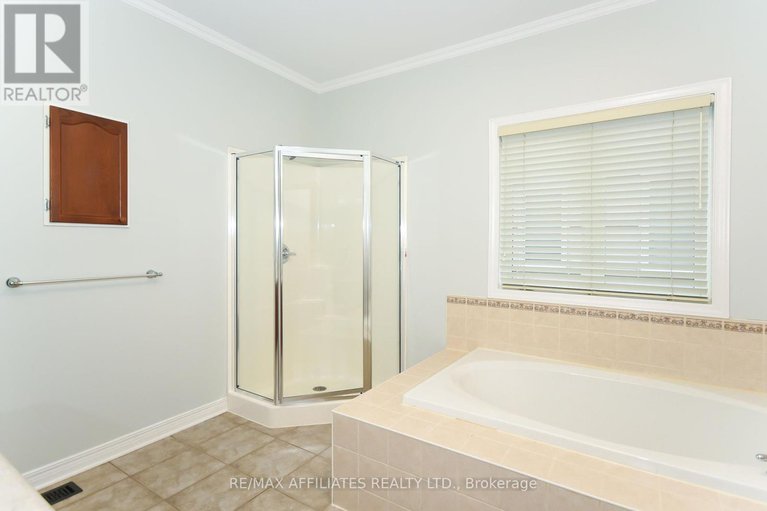 28479227/1980-scully-way-s/fallingbrookgardenway-south/ottawa/ontario/K4A4H2_20