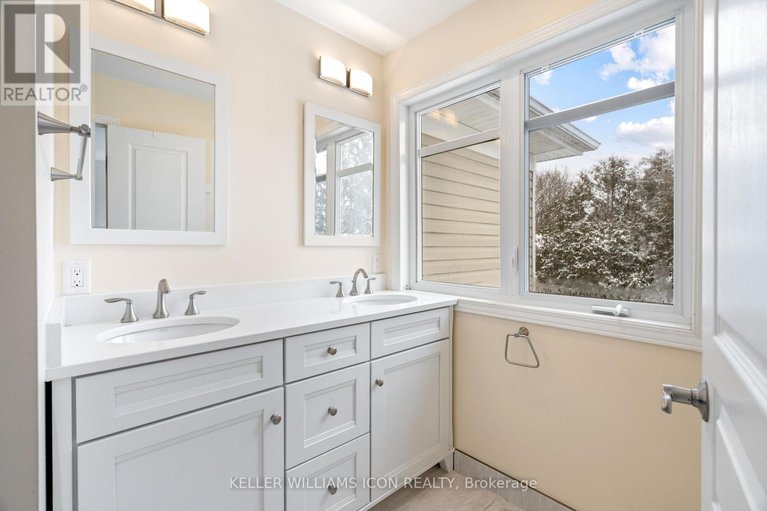 29411756/114-encore-private/city-viewskylinefisher-heightsparkwood-hills/ottawa/ontario/K2E0A2_22