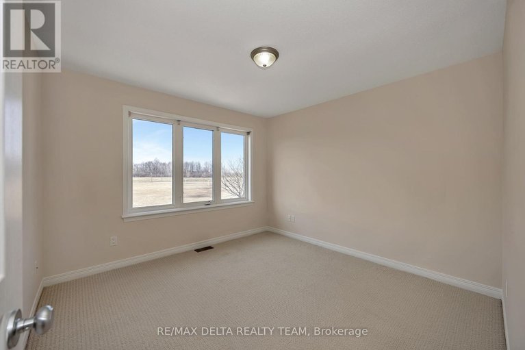 29583764/1983-plainhill-drive/notting-hillsummerside/ottawa/ontario/K4A0E8_31