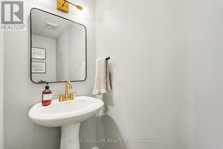 29602840/108-1512-walkley-road/heron-gateindustrial-park/ottawa/ontario/K1V2G7_12