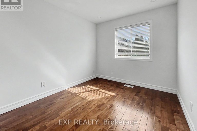 29563747/4218-owl-valley-drive-w/riverside-southgloucester-glen/ottawa/ontario/K1V1N7_16