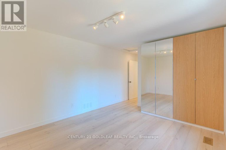 29088434/29-crownhill-street/beacon-hill-south/ottawa/ontario/K1J7K3_29