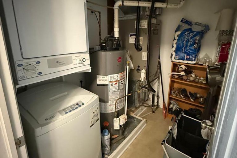 29218356/390-crownridge-drive-n/emerald-meadowstrailwest/ottawa/ontario/K2M3A4_13