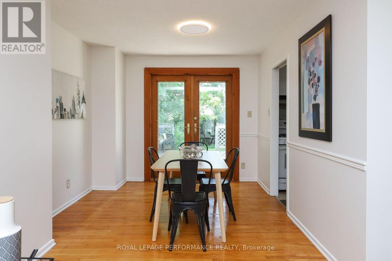 28611578/45-keewatin-crescent/borden-farmstewart-farmcarleton-heightsparkwood-hills/ottawa/ontario/K2E5S2_9