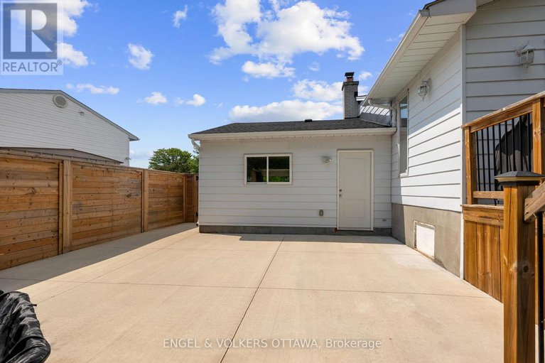 28479228/20-assiniboine-drive/borden-farmstewart-farmcarleton-heightsparkwood-hills/ottawa/ontario/K2E5R7_38