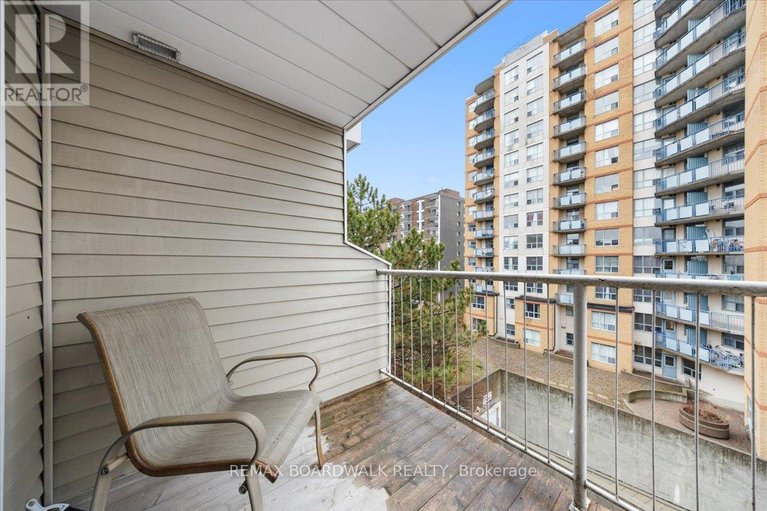 29620279/412-250-brittany-drive/viscount-alexander-park/ottawa/ontario/K1K4M1_20