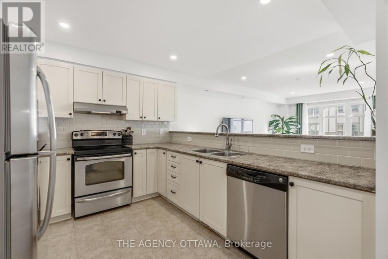 29656876/107-caithness-private/mer-bleuebradley-estatesanderson-park/ottawa/ontario/K1W0G4_12