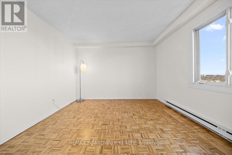 29401597/1507-158b-mcarthur-avenue/vanier/ottawa/ontario/K1L8C9_17